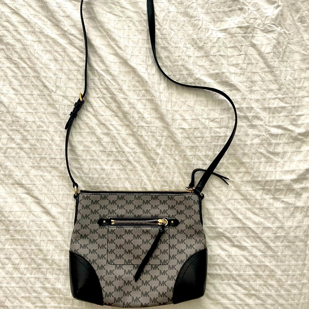Michael Kors Crossbody Bag